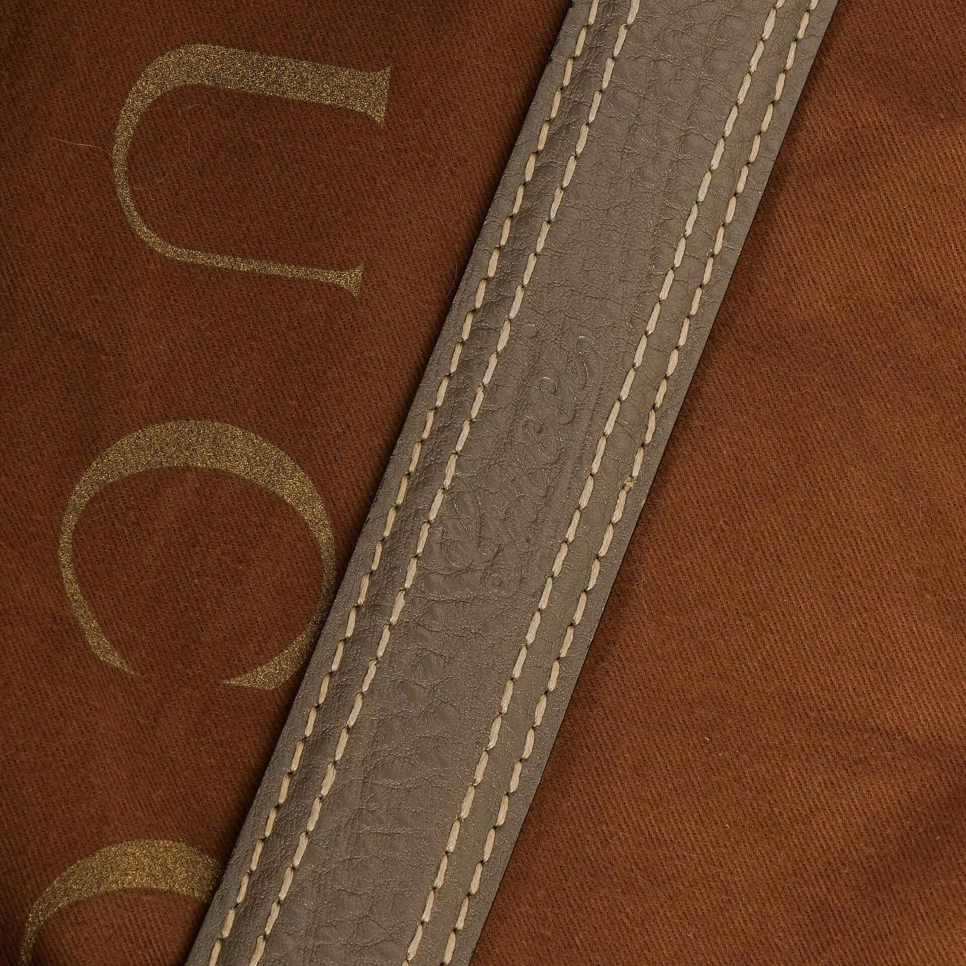Gucci Jockey Medium Hobo Tasche aus GG Canvas