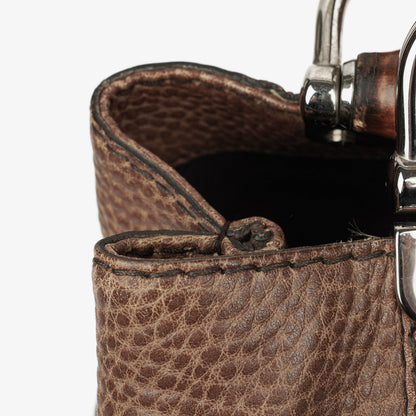 Gucci Tragetasche aus Leder mit Bambus-Bar und geflochtenen Griffen
