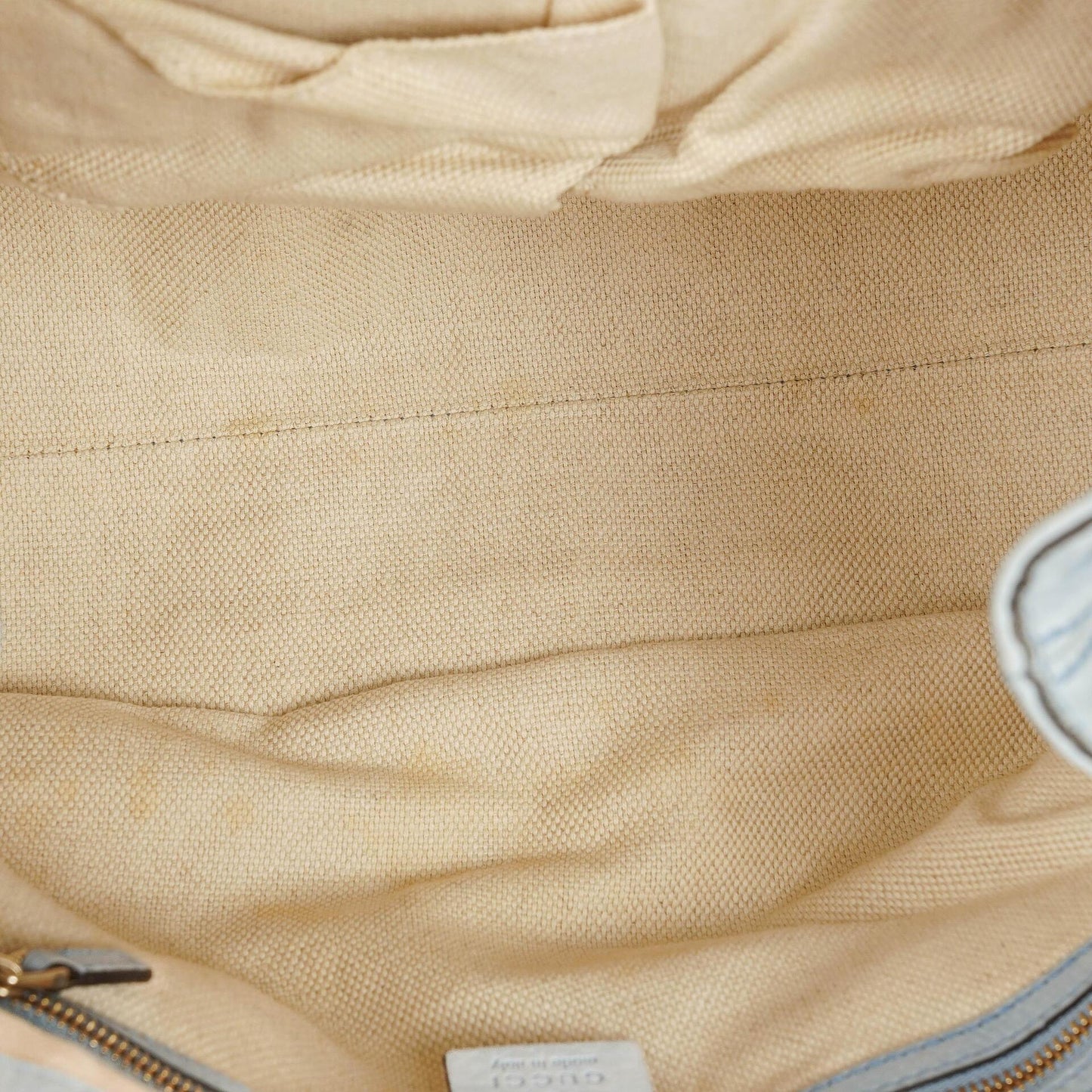Gucci Soho Tote mit Obergriff aus hellblauem genarbtem Leder