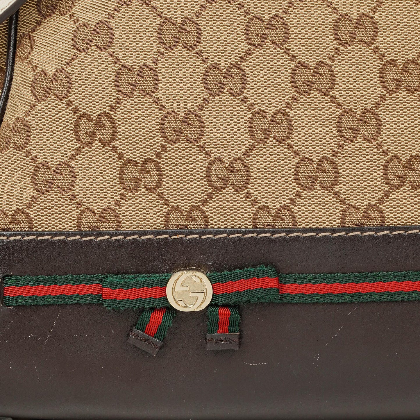 Gucci Mayfair Handtasche mit Obergriff, Schleife und beigem GG Canvas