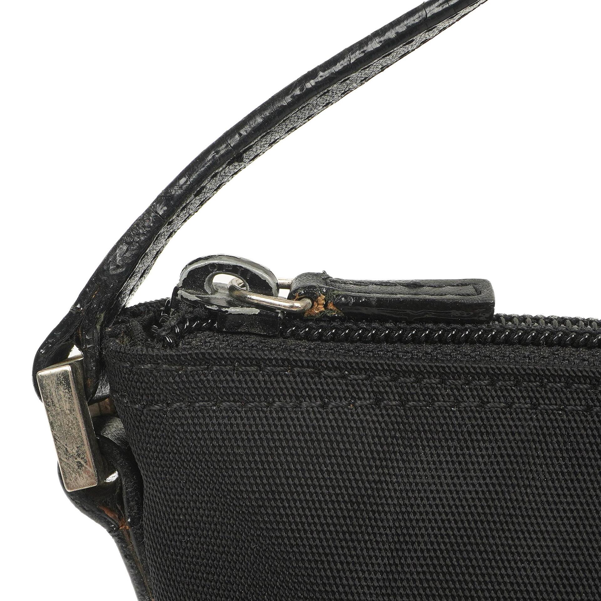 Gucci Mini Baguette Pochette Boot Schwarz Canvas Tasche