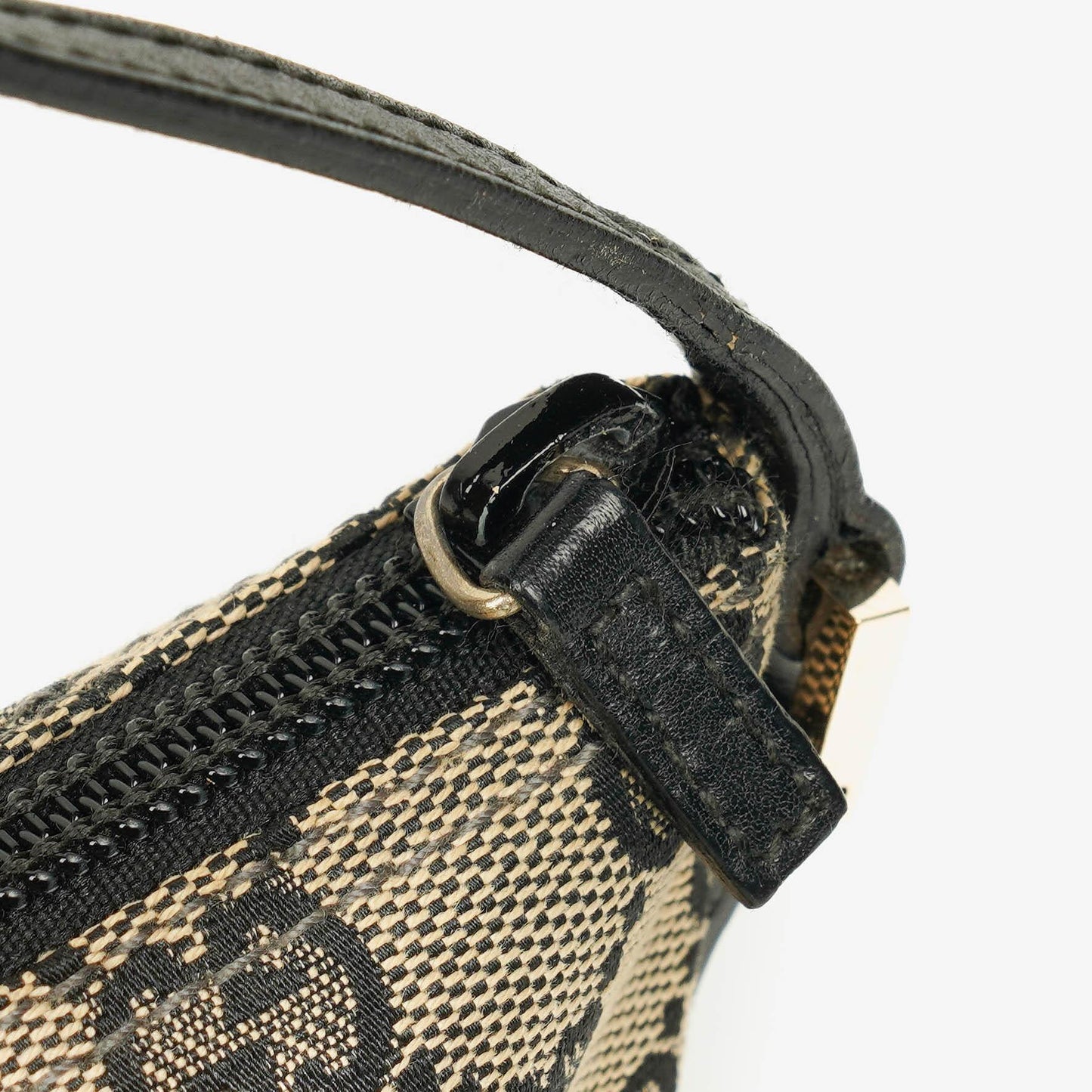 Gucci Mini Baguette Pochette Boot GG Monogram Tasche