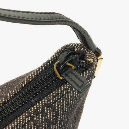Gucci Mini Baguette Pochette Boat Tasche mit GG Monogramm