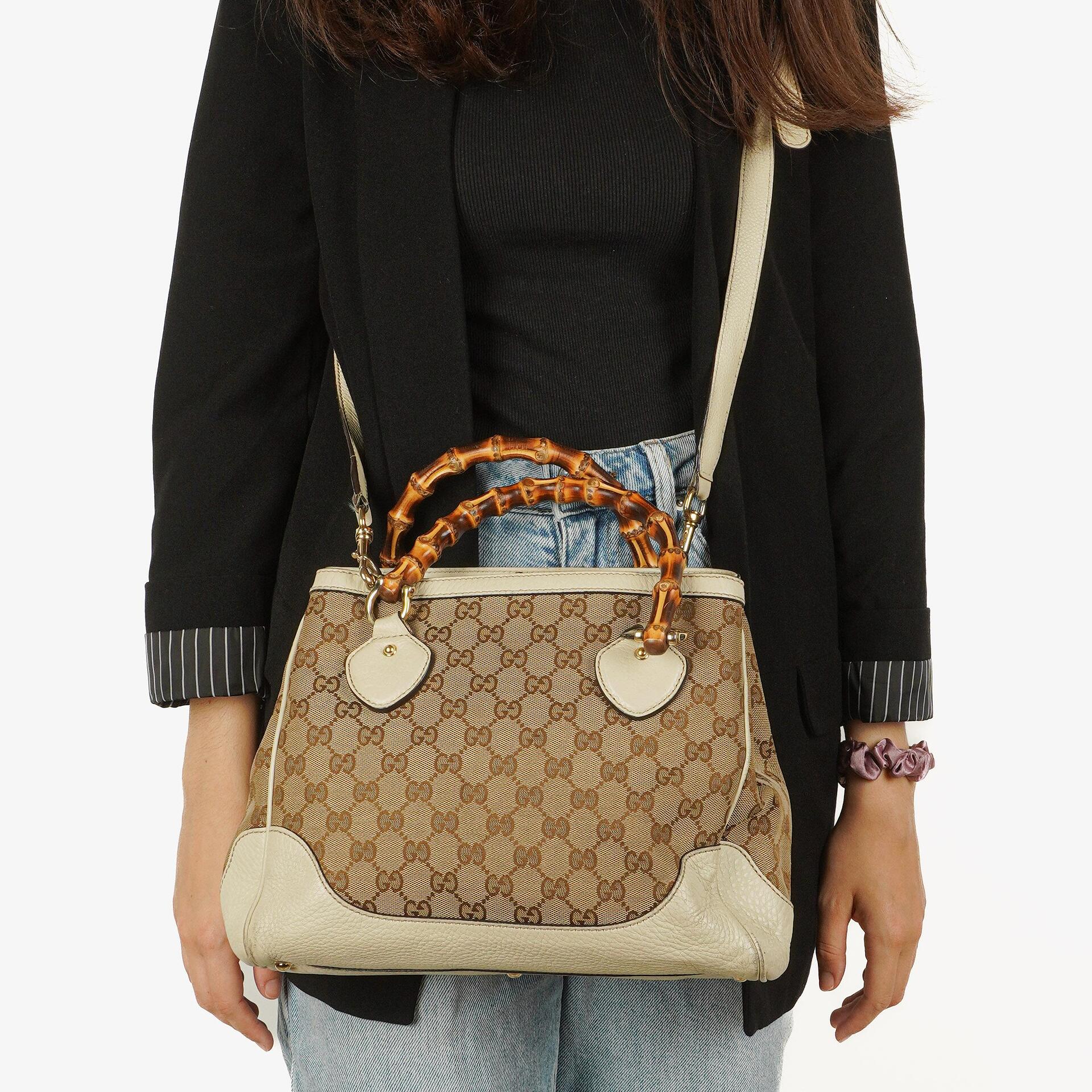 Gucci Diana Tragetasche mit Bambus-Griff aus elfenbeinfarbenem Monogram Canvas
