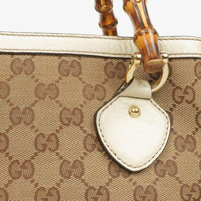 Gucci Diana Tragetasche mit Bambus-Griff aus elfenbeinfarbenem Monogram Canvas