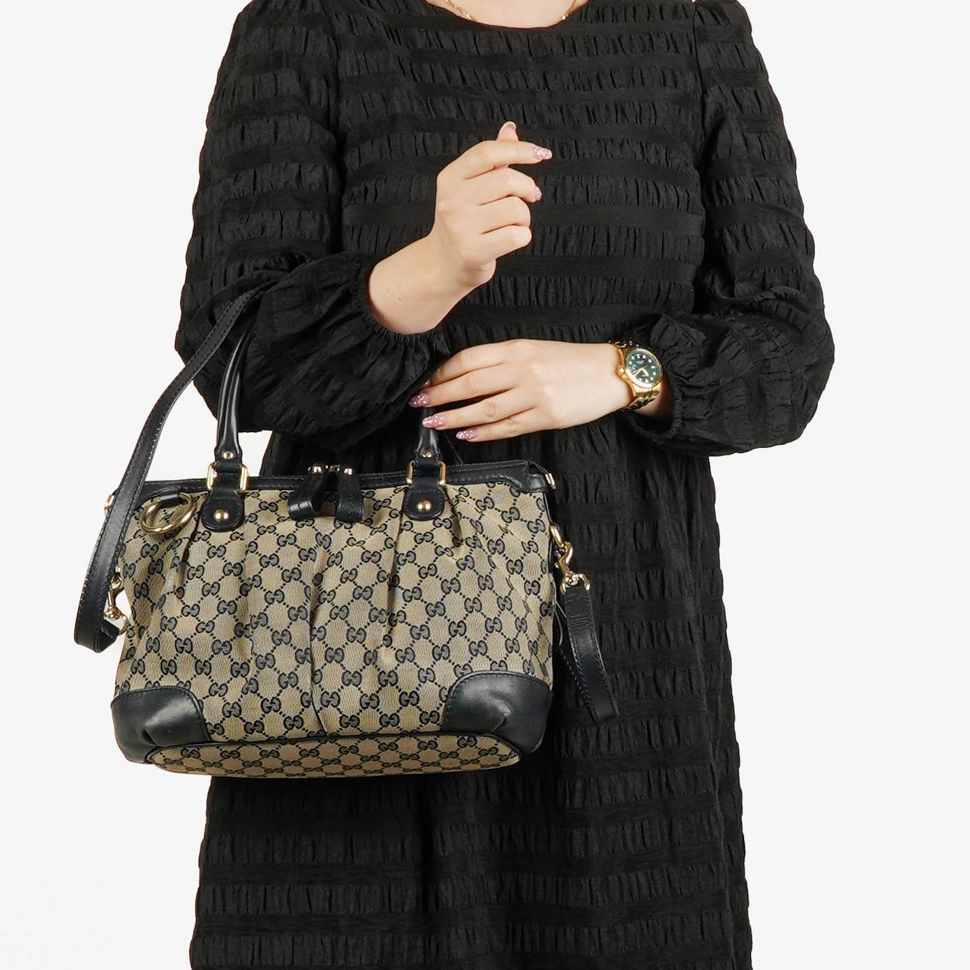 Gucci Sukey Hobo Tasche aus Monogram Canvas