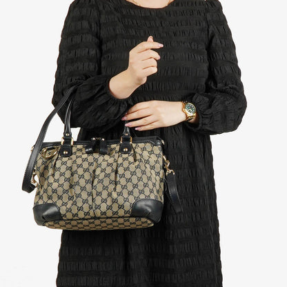 Gucci Sukey Hobo Tasche aus Monogram Canvas