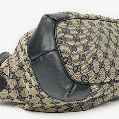 Gucci Sukey Hobo Tasche aus Monogram Canvas