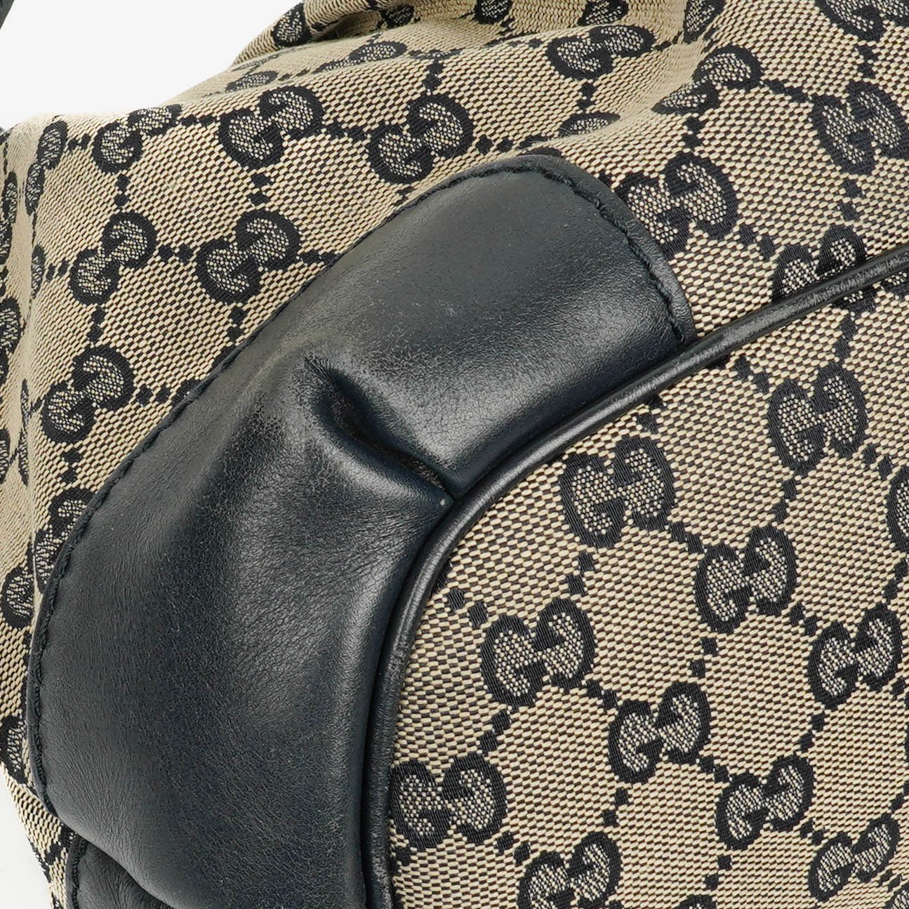 Gucci Sukey Hobo Tasche aus Monogram Canvas