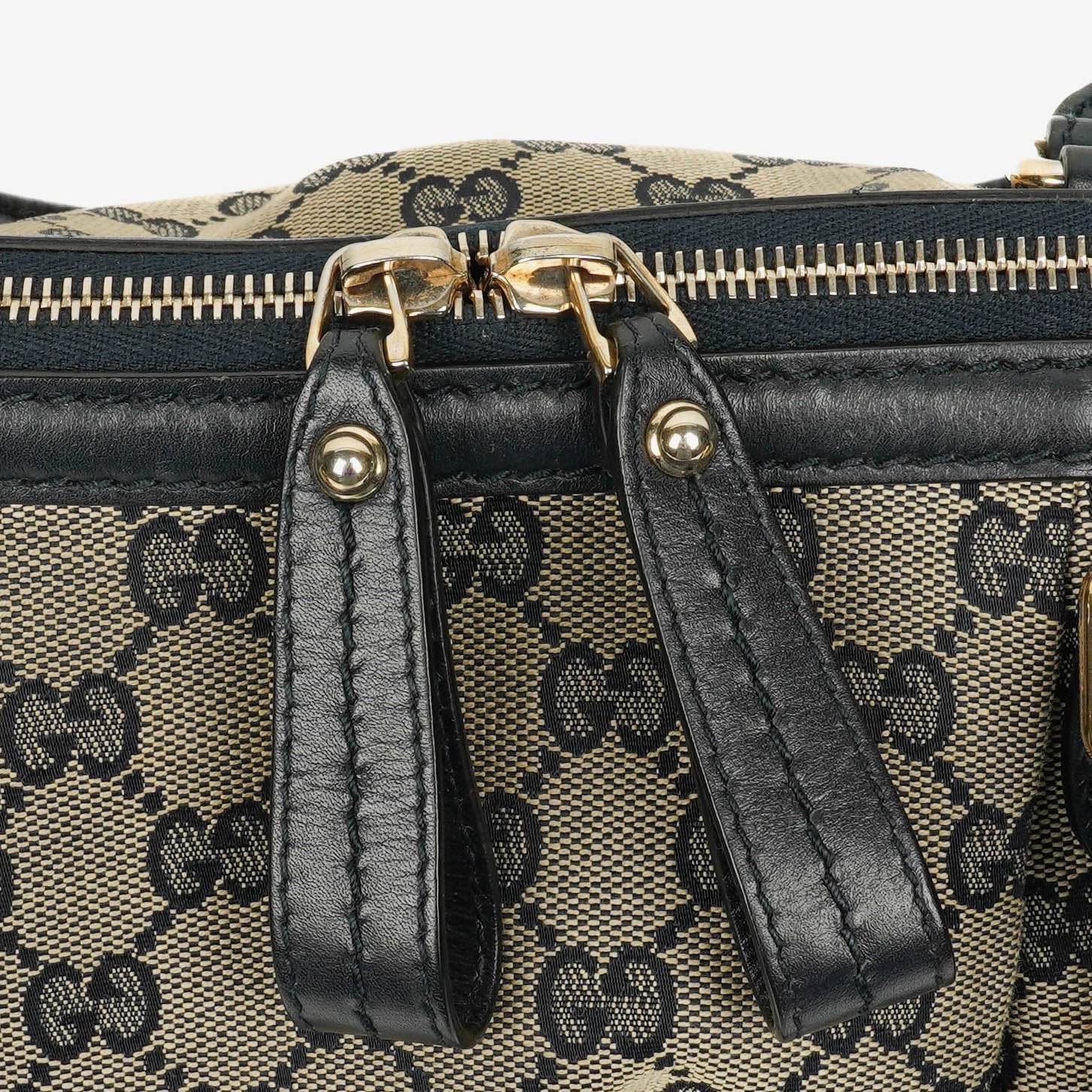 Gucci Sukey Hobo Tasche aus Monogram Canvas