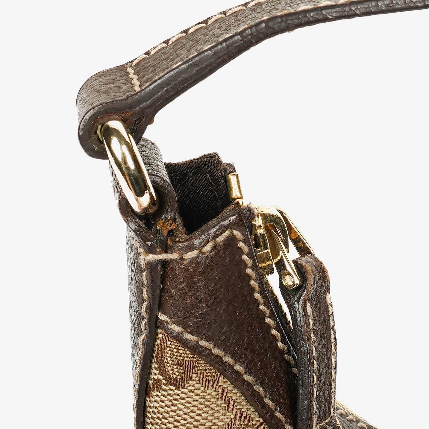Gucci Charmy Hobo Tasche mit Monogramm