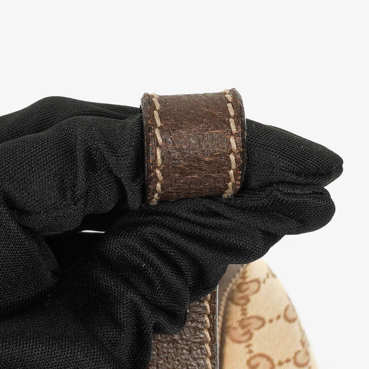 Gucci Charmy Hobo Tasche mit Monogramm