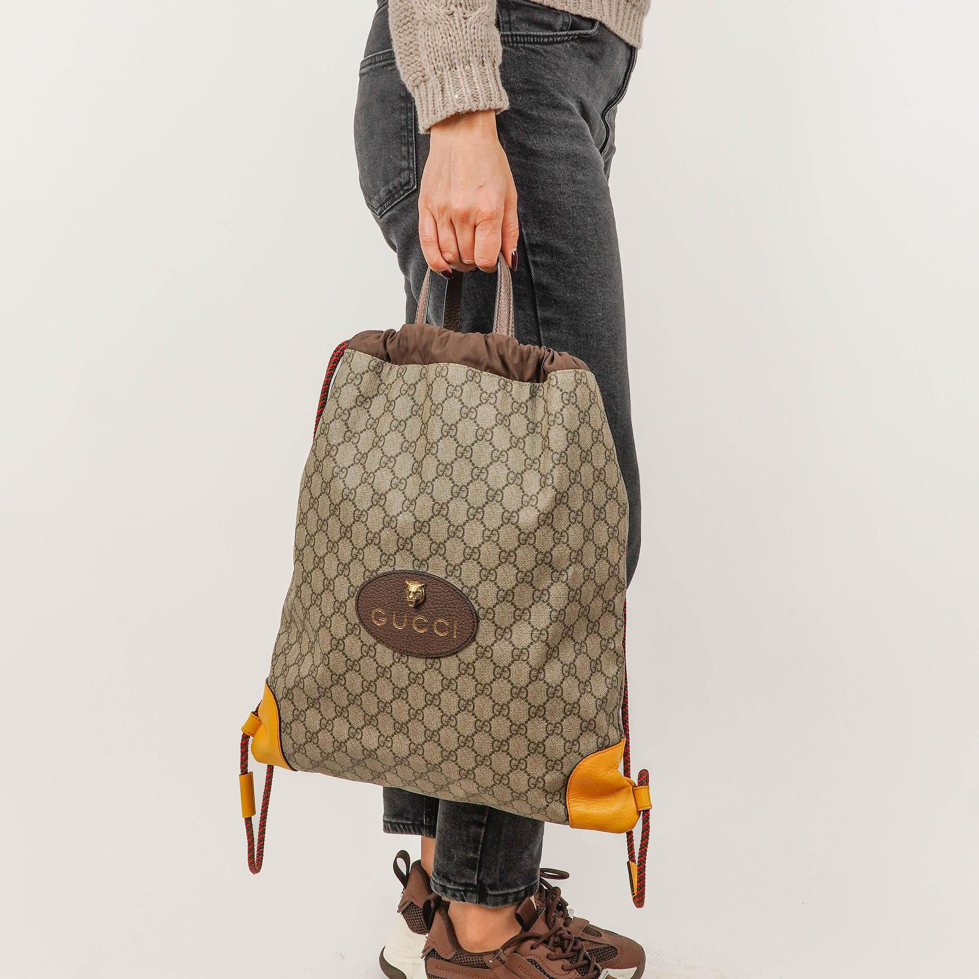 Gucci Neo Vintage Rucksack mit Kordelzug und Henkel