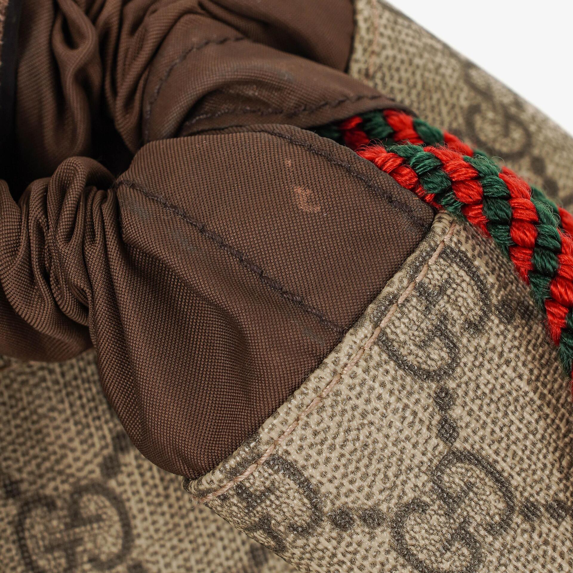 Gucci Neo Vintage Rucksack mit Kordelzug und Henkel