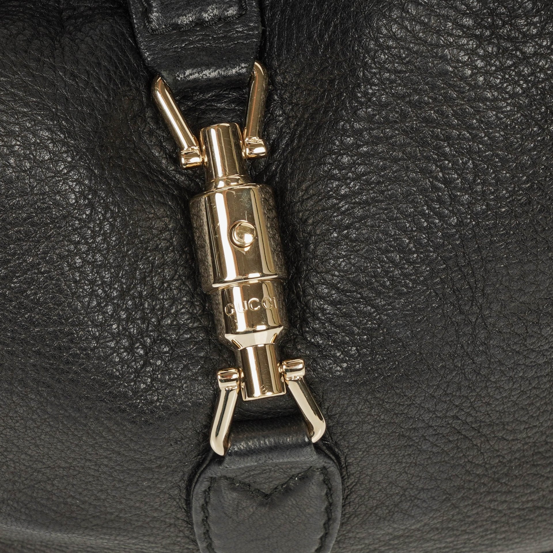 Gucci New Jackie Tasche aus schwarzem genarbtem Leder