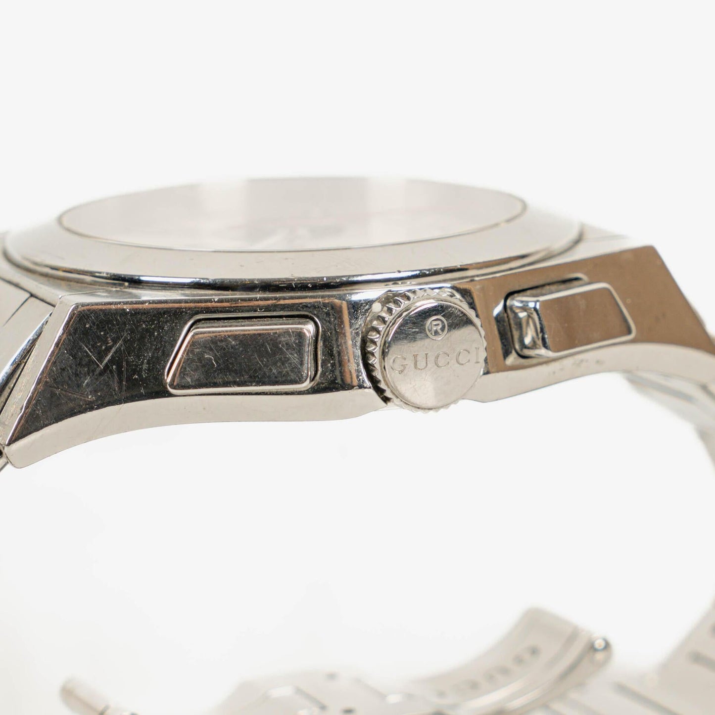 Gucci Pantheon Chronograph aus Edelstahl
