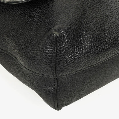 Gucci Messenger Tasche aus schwarzem genarbtem Leder