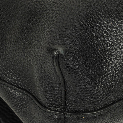 Gucci Messenger Tasche aus schwarzem genarbtem Leder