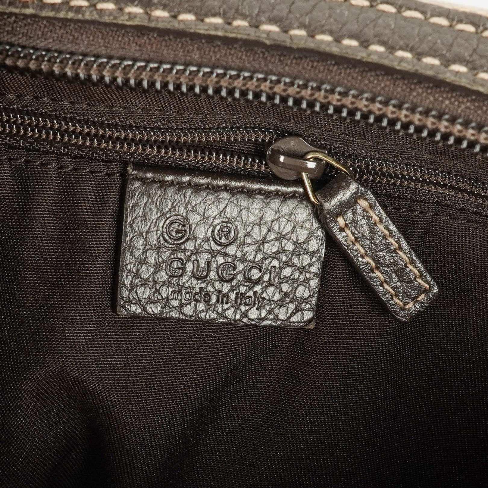 Gucci Princy Hobo Bag aus GG Crystal beschichtetem Canvas
