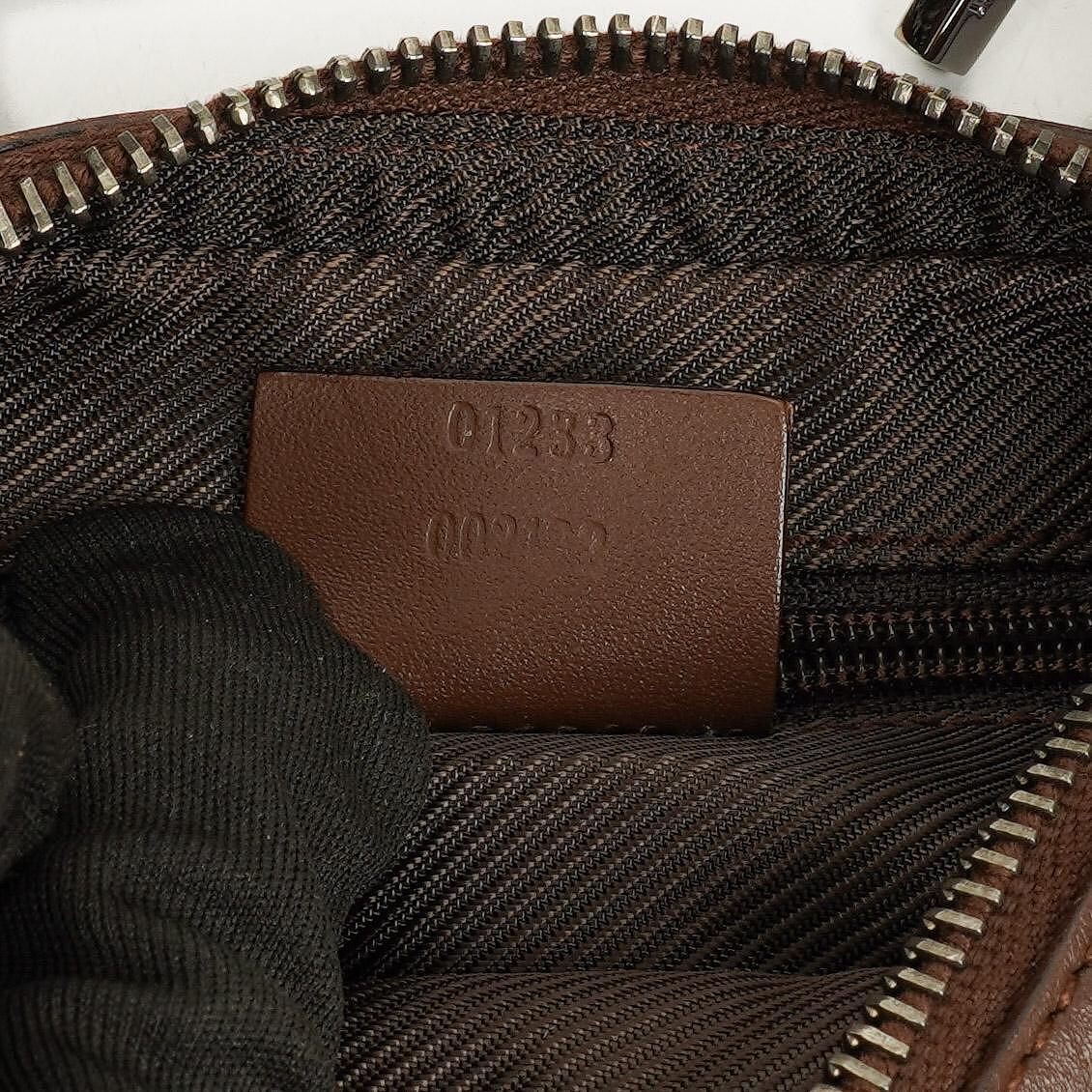 Gucci Lila GG Canvas Schulter-Hobo-Tasche