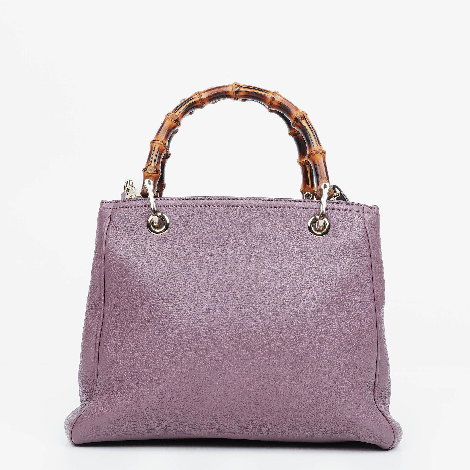 Gucci Mini Bamboo Tote aus lilafarbenem genarbtem Kalbsleder