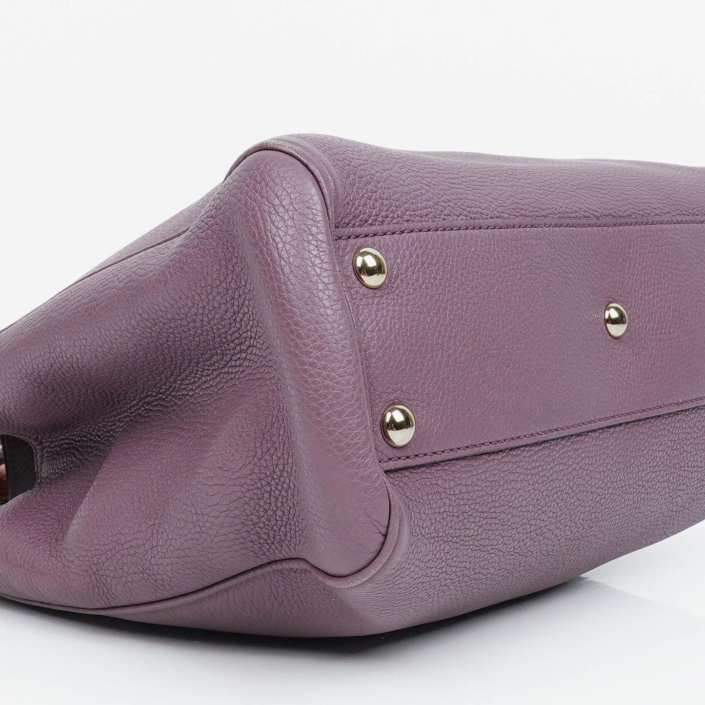 Gucci Mini Bamboo Tote aus lilafarbenem genarbtem Kalbsleder