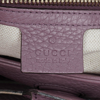 Gucci Mini Bamboo Tote aus lilafarbenem genarbtem Kalbsleder