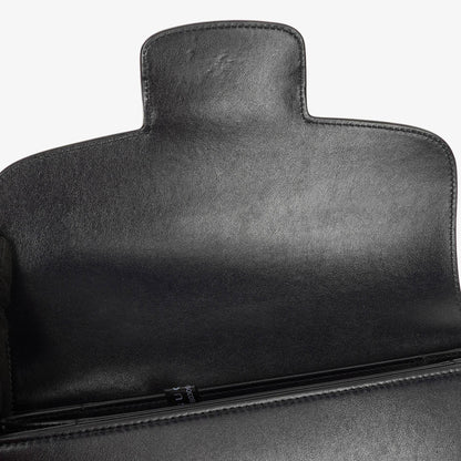 Gucci Kleine Horsebit 1955 Schultertasche aus dunkelblauem Leder