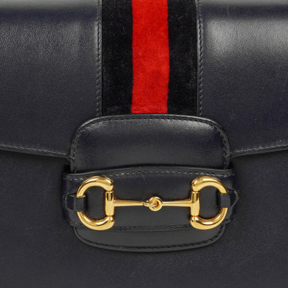 Gucci Kleine Horsebit 1955 Schultertasche aus dunkelblauem Leder
