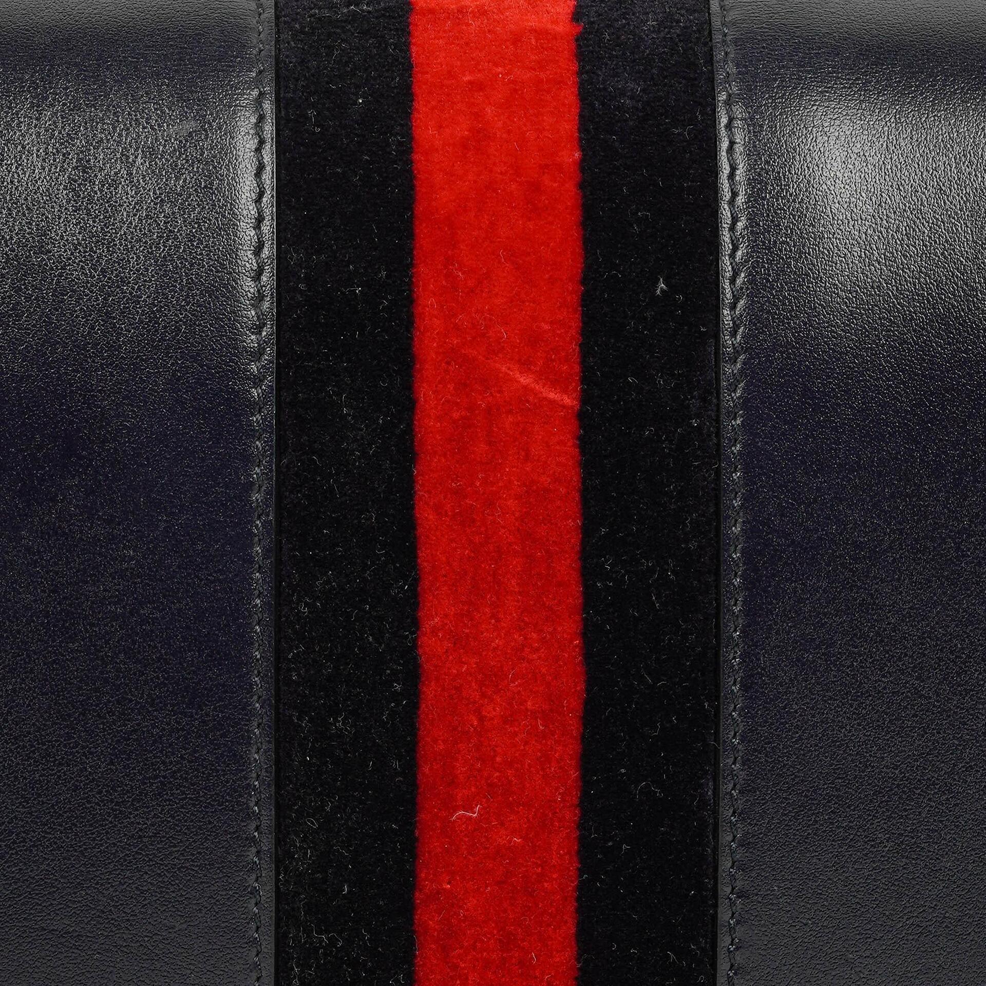 Gucci Kleine Horsebit 1955 Schultertasche aus dunkelblauem Leder