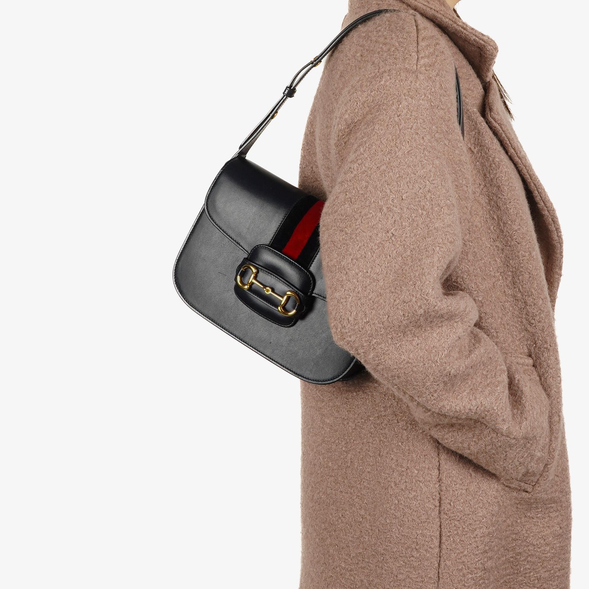 Gucci Kleine Horsebit 1955 Schultertasche aus dunkelblauem Leder