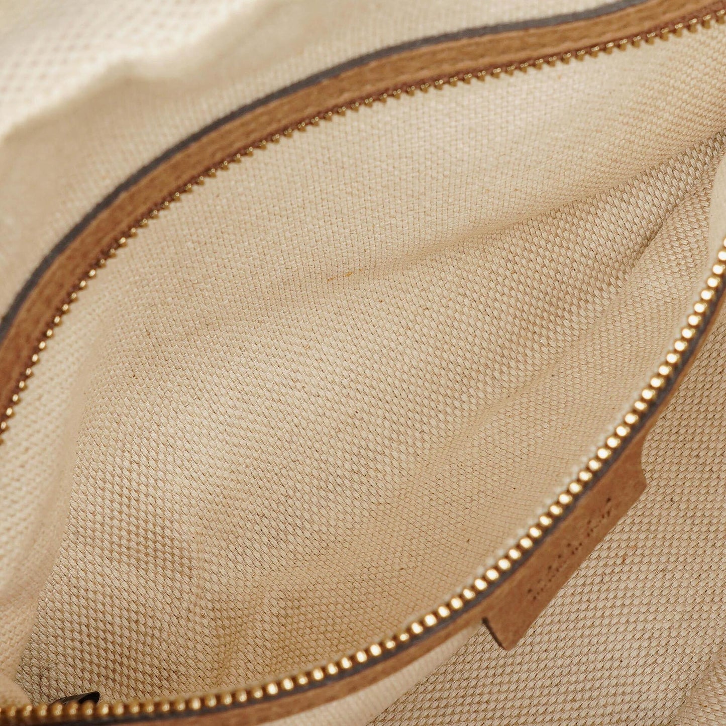 Gucci Kleine Soho Bowler Tasche aus braunem Nubukleder