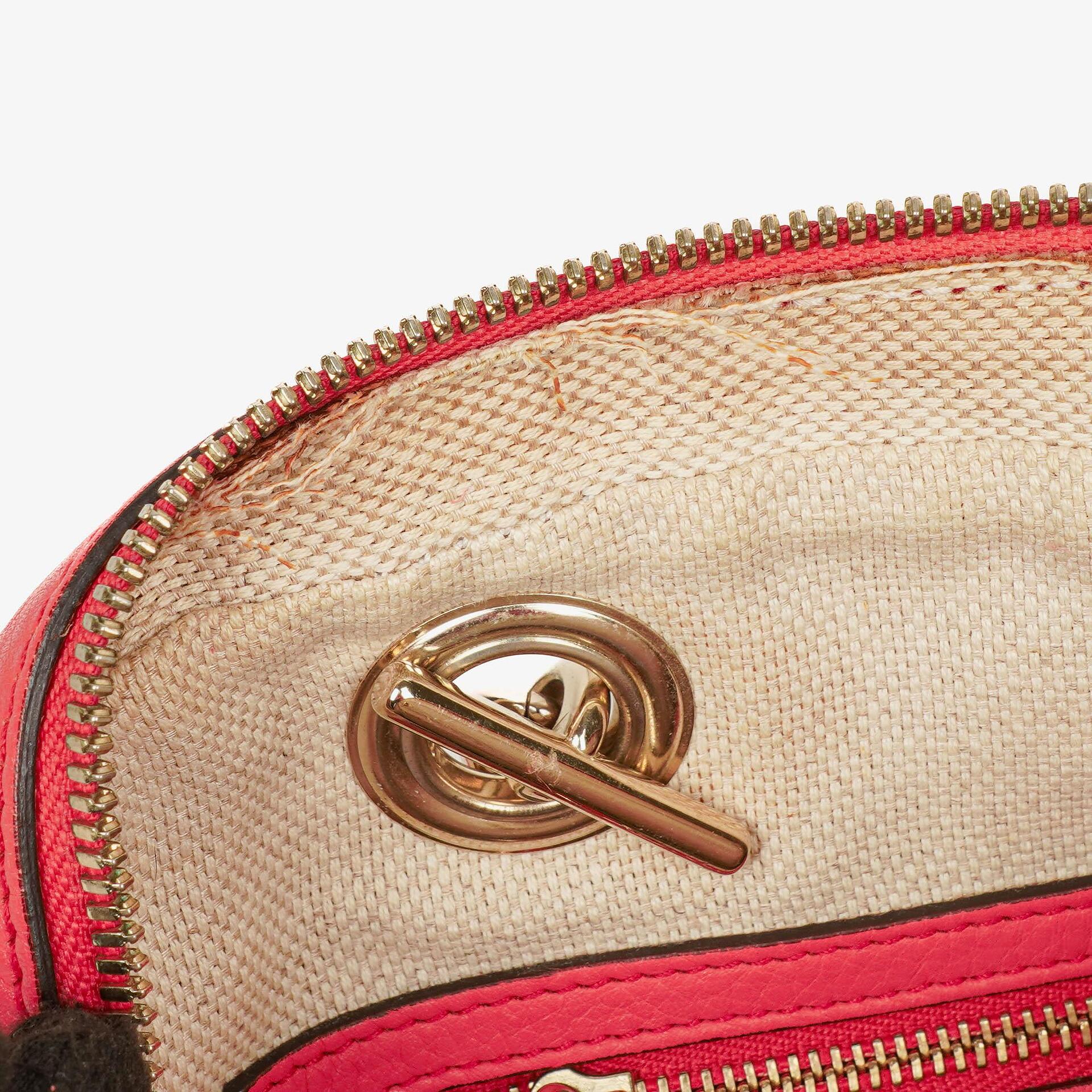 Gucci Kleine Soho Tasche aus Leder