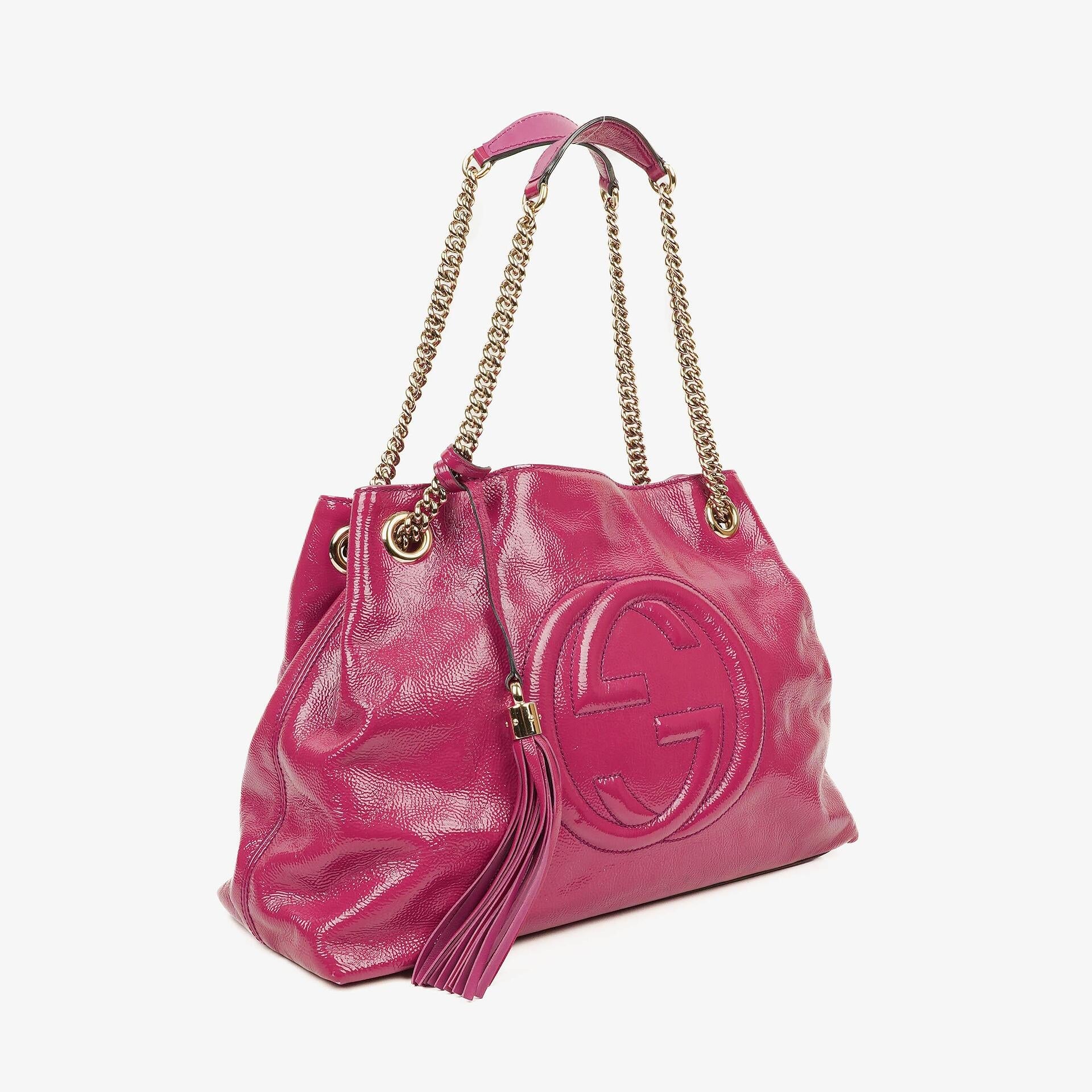 Gucci Soho Kettentasche aus pinkem Lackleder