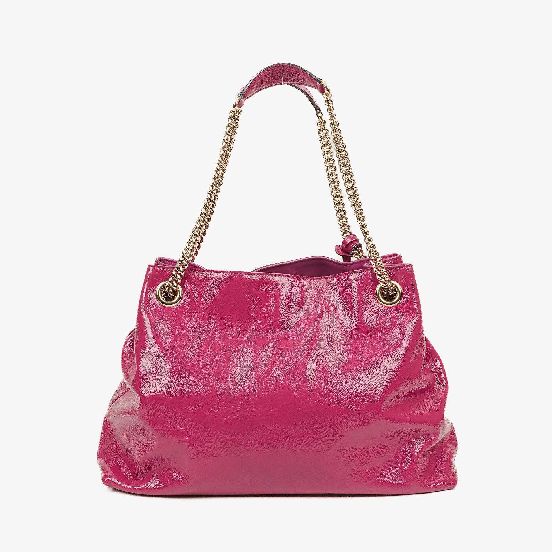 Gucci Soho Kettentasche aus pinkem Lackleder