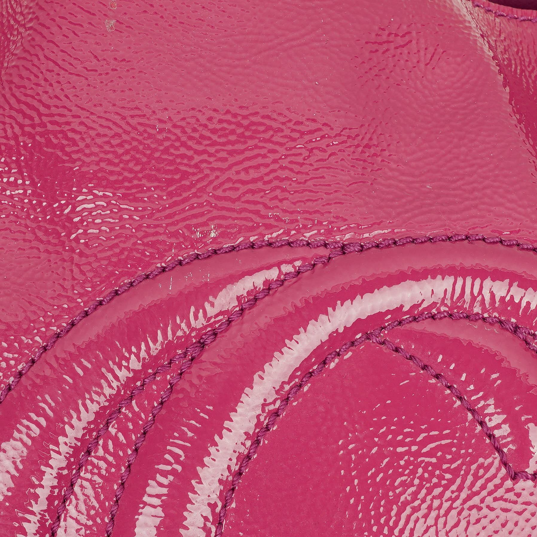 Gucci Soho Kettentasche aus pinkem Lackleder