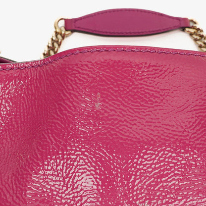 Gucci Soho Kettentasche aus pinkem Lackleder