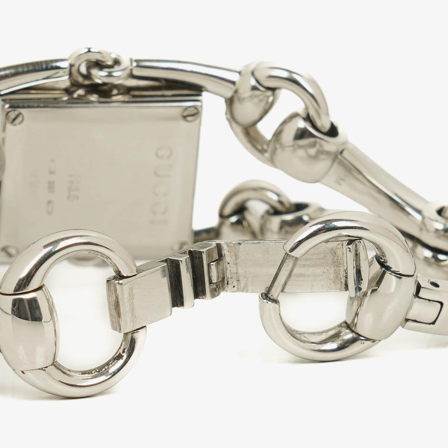 Gucci Signoria Uhr aus Edelstahl