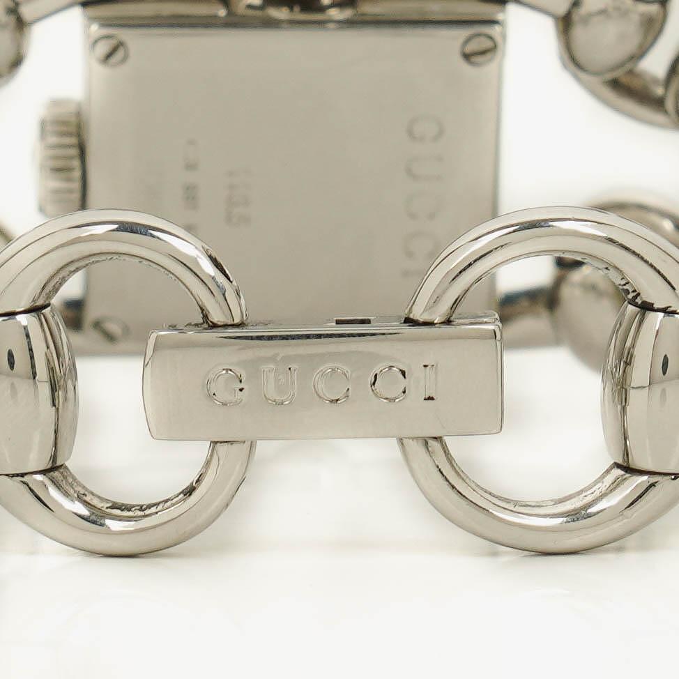 Gucci Signoria Uhr aus Edelstahl