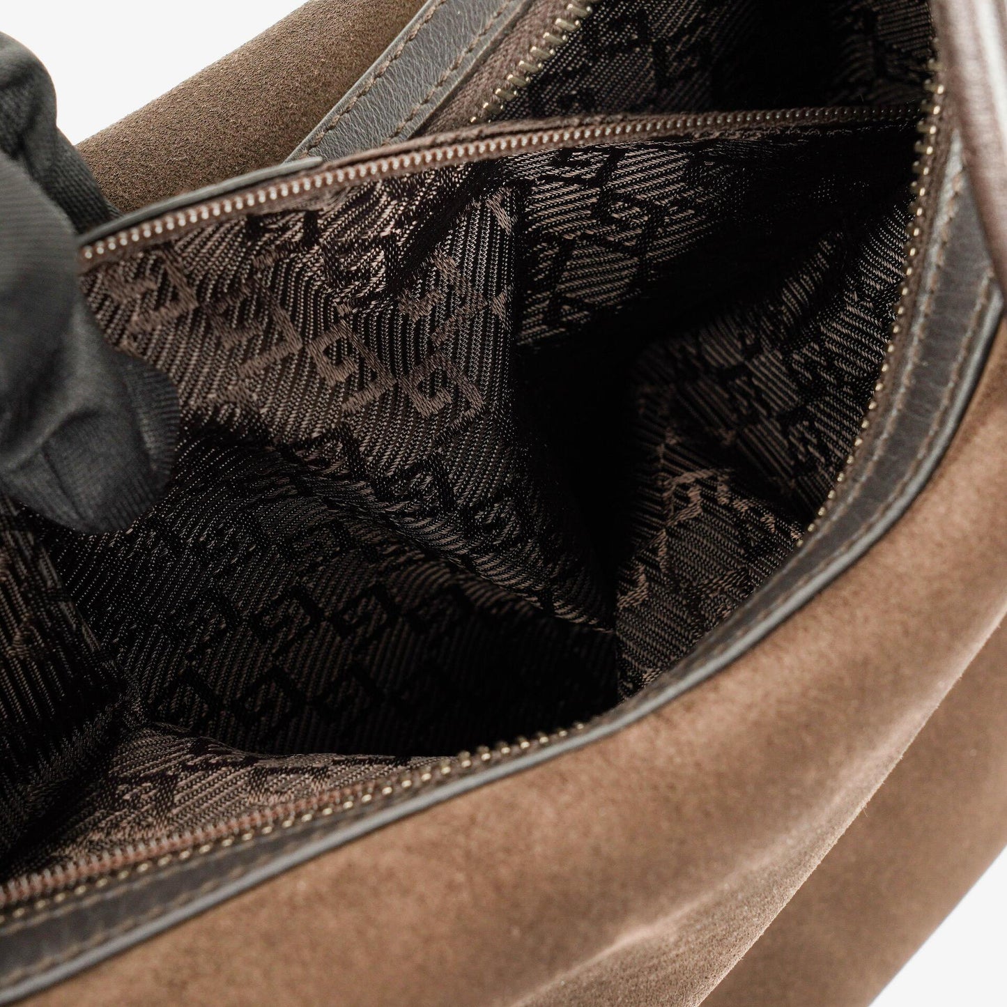 Gucci Hobo-Schultertasche aus Wildleder und Leder