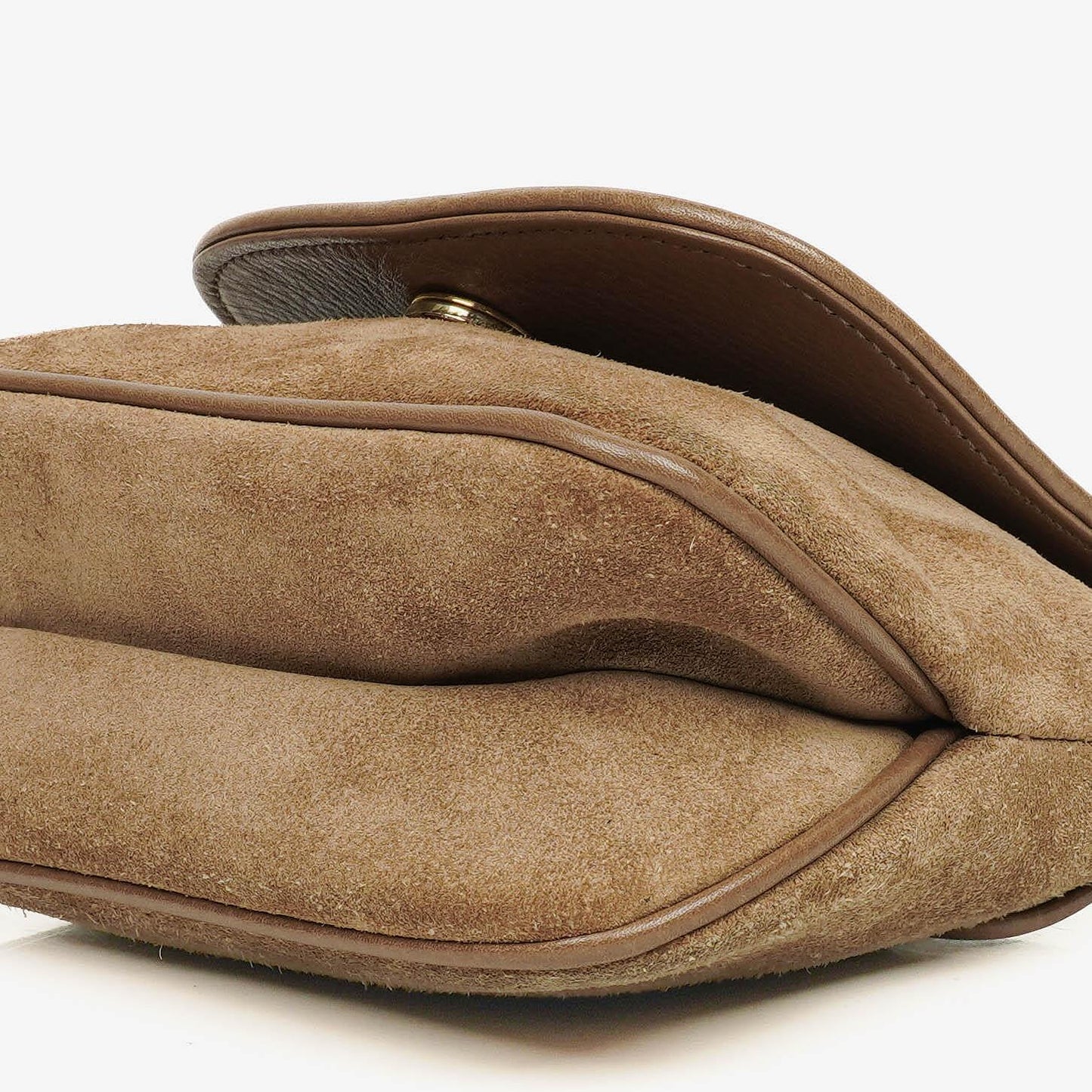 Gucci Blondie kleine Umhängetasche aus Wildleder