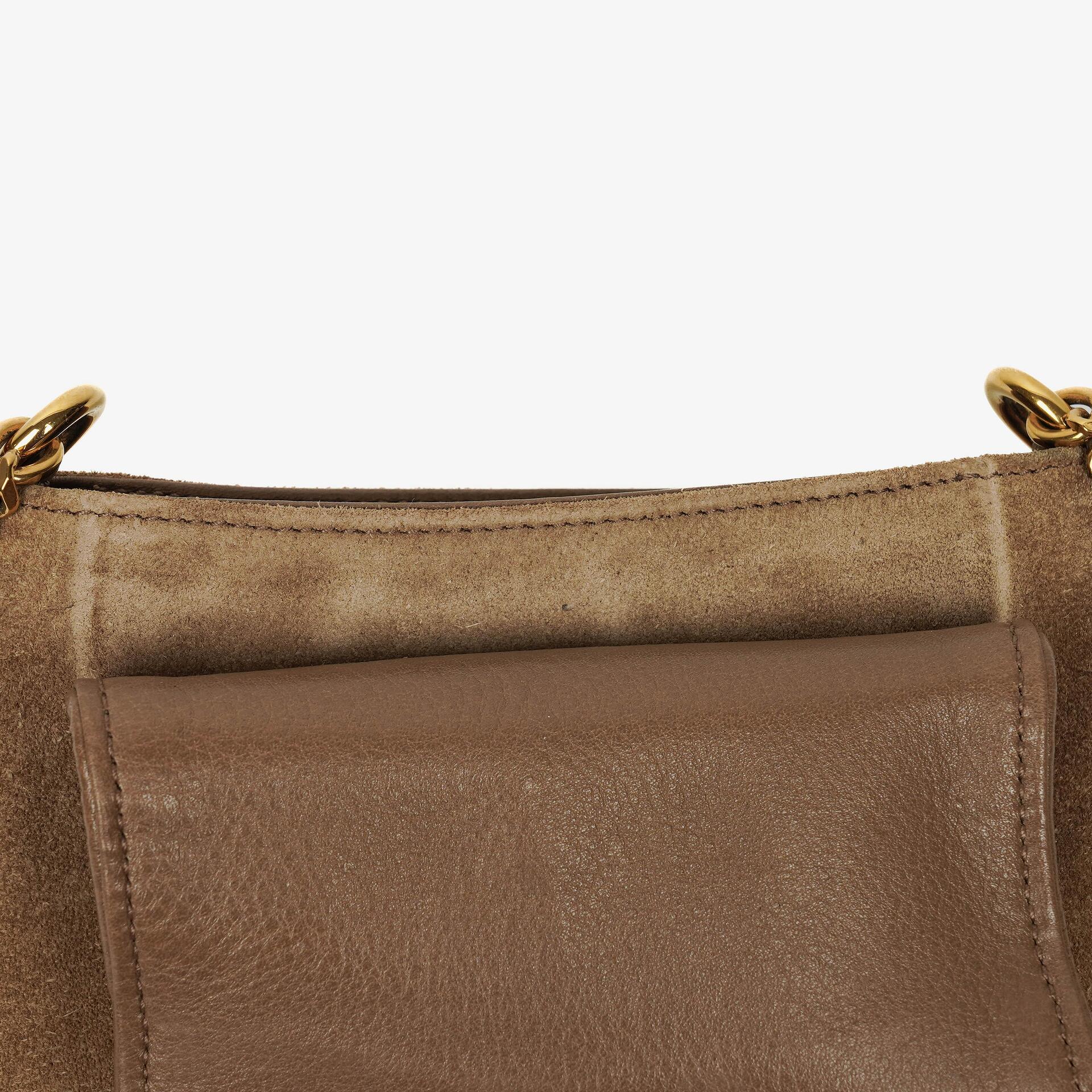 Gucci Blondie kleine Umhängetasche aus Wildleder