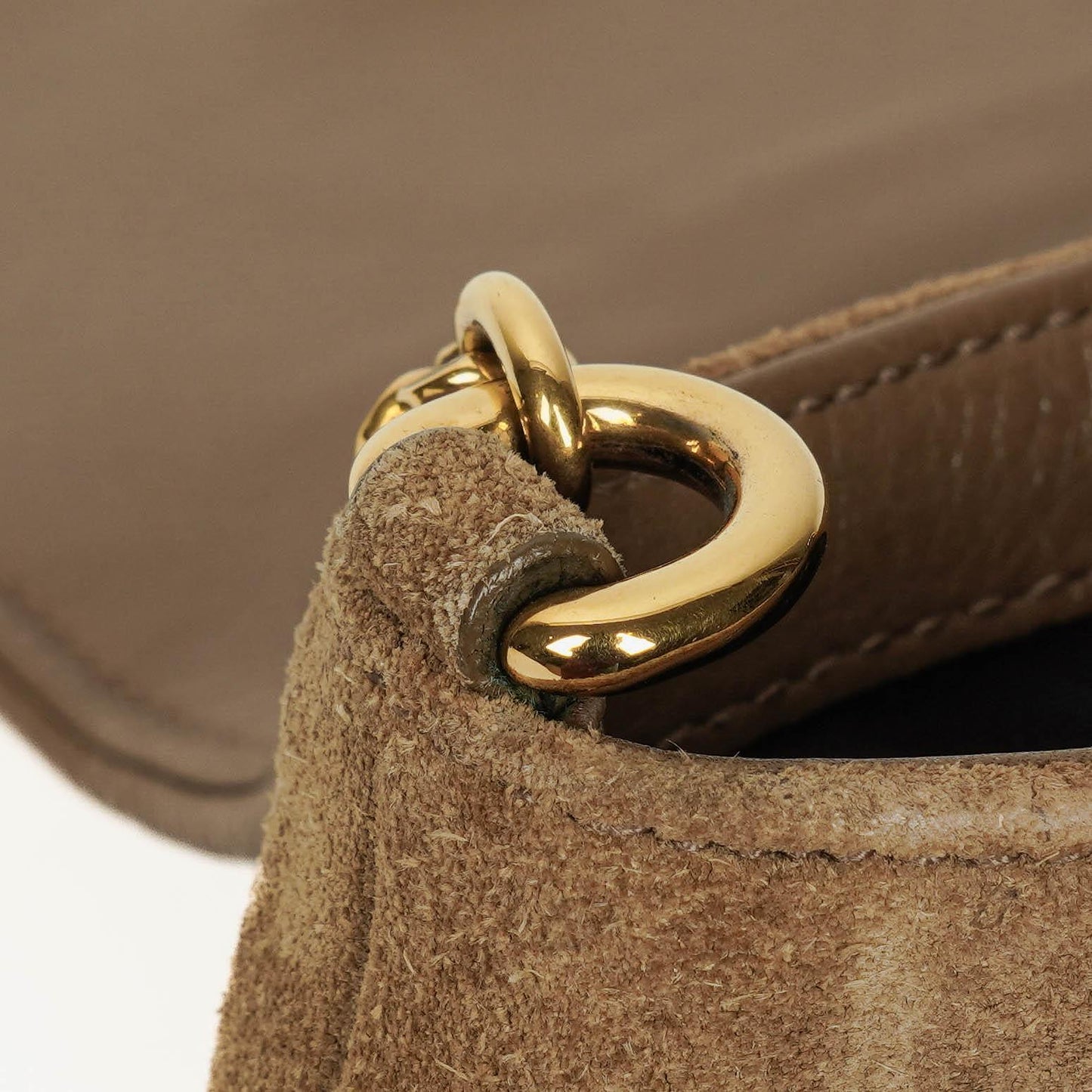 Gucci Blondie kleine Umhängetasche aus Wildleder