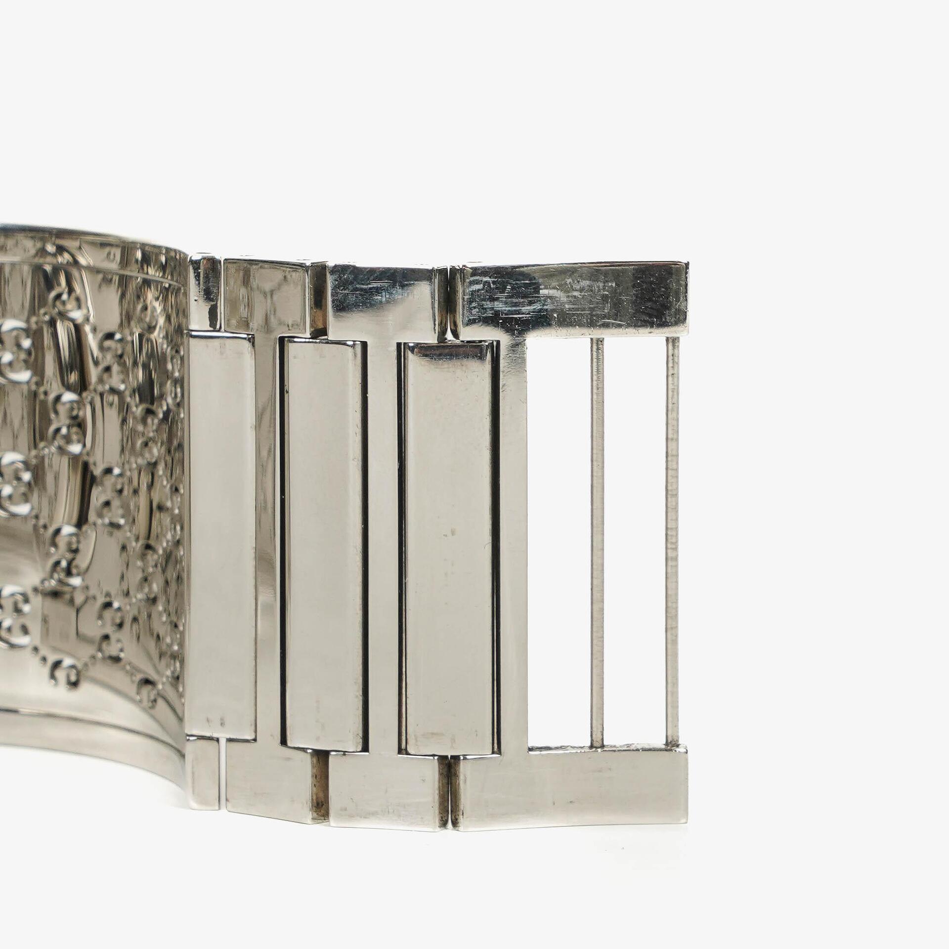 Gucci Twirl 33 mm Quarzuhr aus Edelstahl