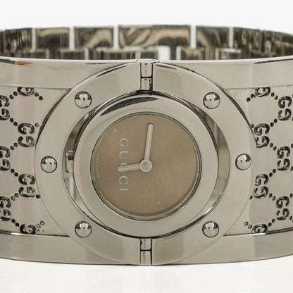 Gucci Twirl 33 mm Quarzuhr aus Edelstahl