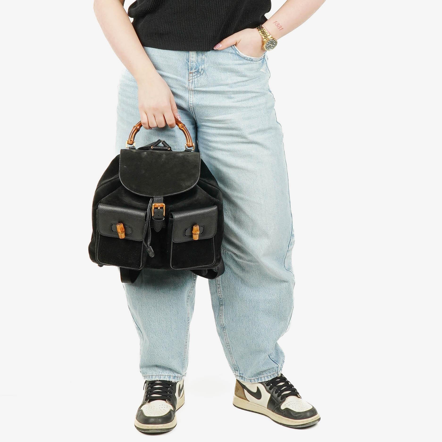 Gucci Vintage Rucksack aus schwarzem Wildleder und Bambus