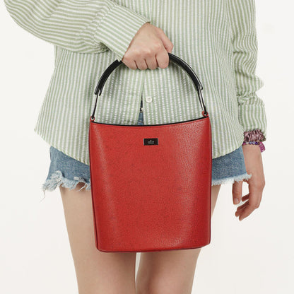 Gucci Vintage Bucket Bag aus rotem Leder mit Täschchen