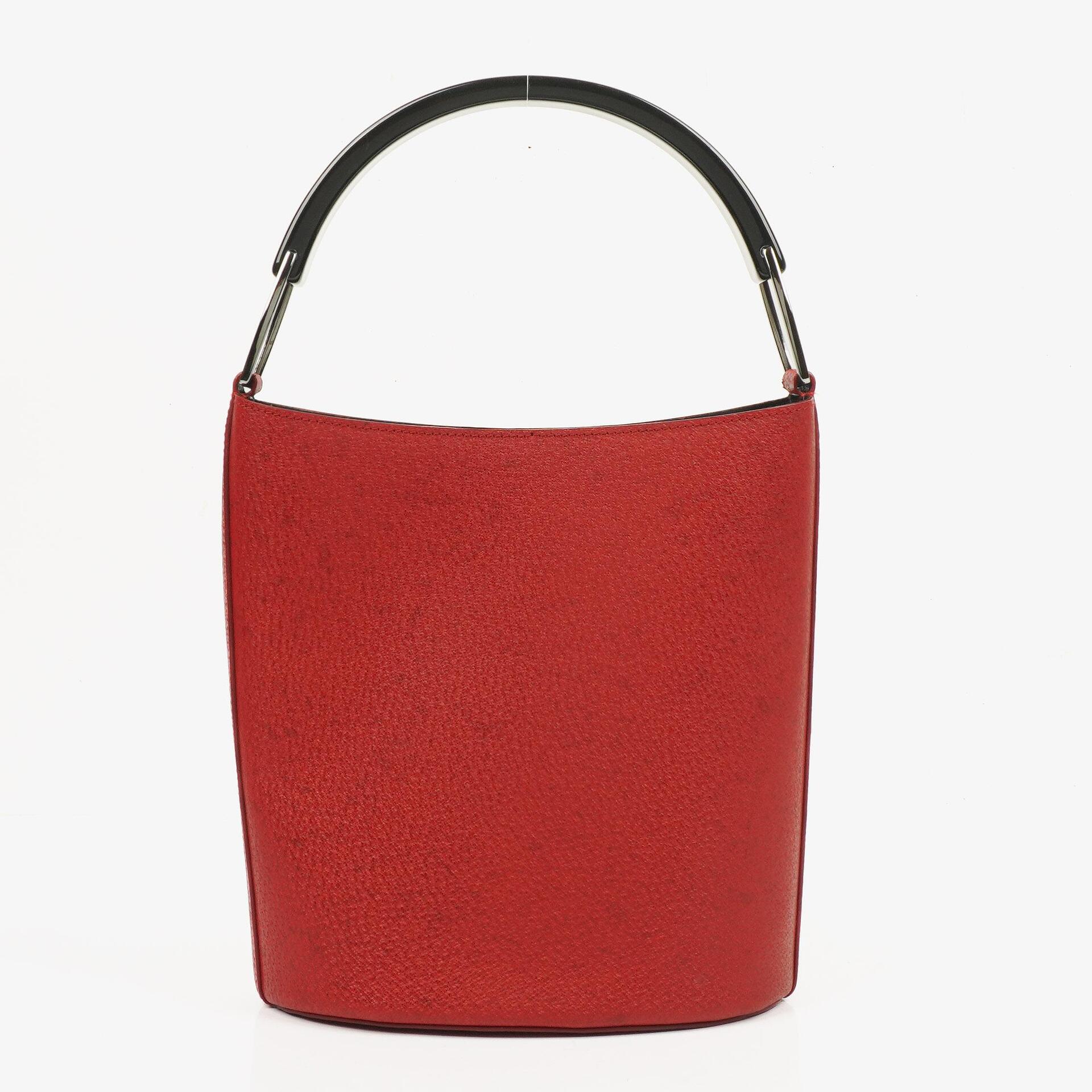 Gucci Vintage Bucket Bag aus rotem Leder mit Täschchen