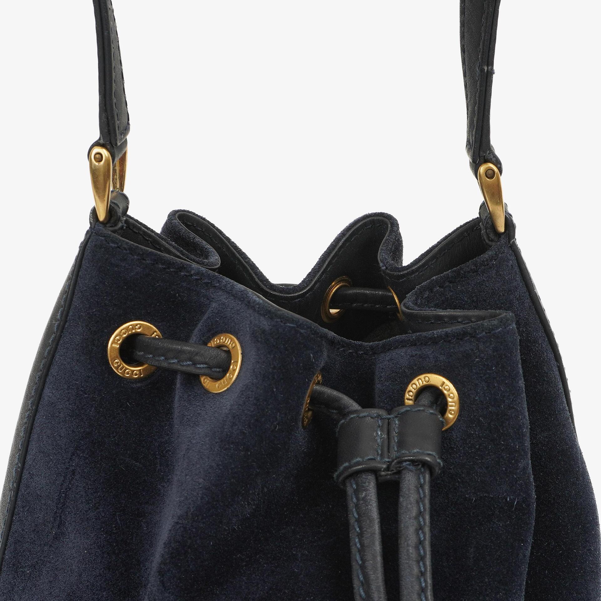 Gucci Vintage Horsebit marineblaues Wildleder und Leder Zugband Eimer Tasche