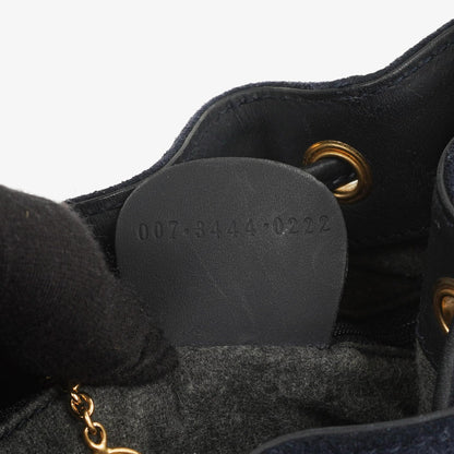 Gucci Vintage Horsebit marineblaues Wildleder und Leder Zugband Eimer Tasche